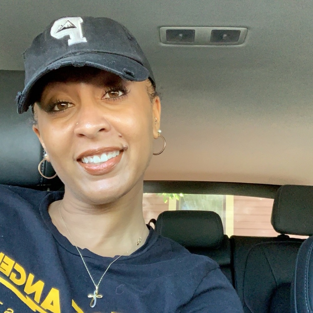 Meet your Posher, Nicole